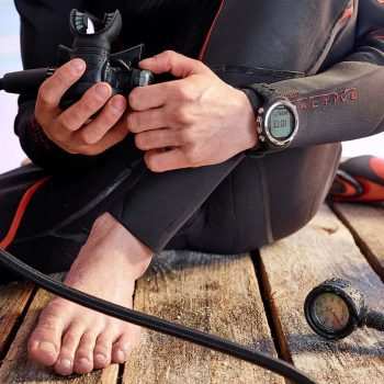 Suunto D4i Novo Black - USB cable and extension strap sold separately